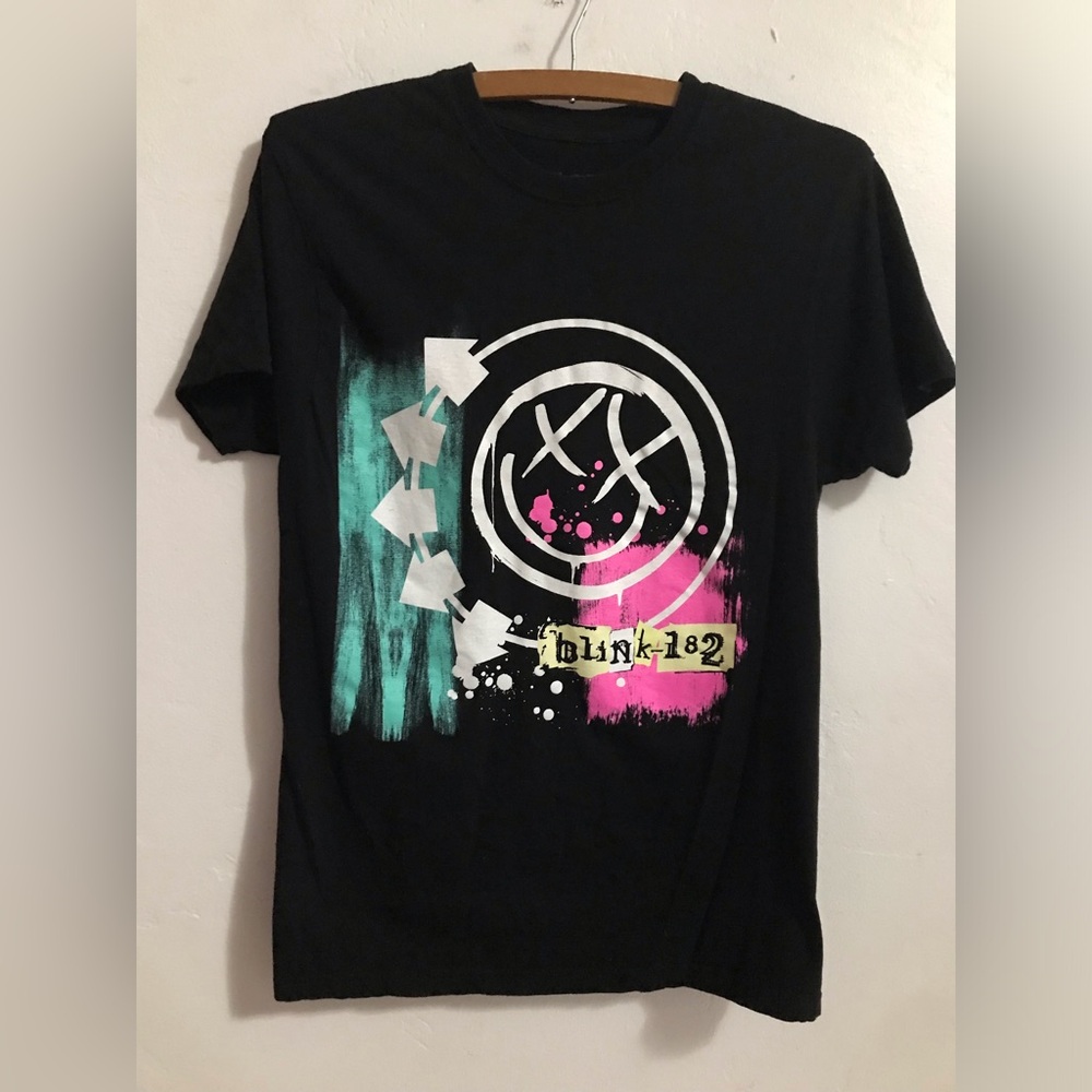 Blink 182 T-Shirt Black Size Small